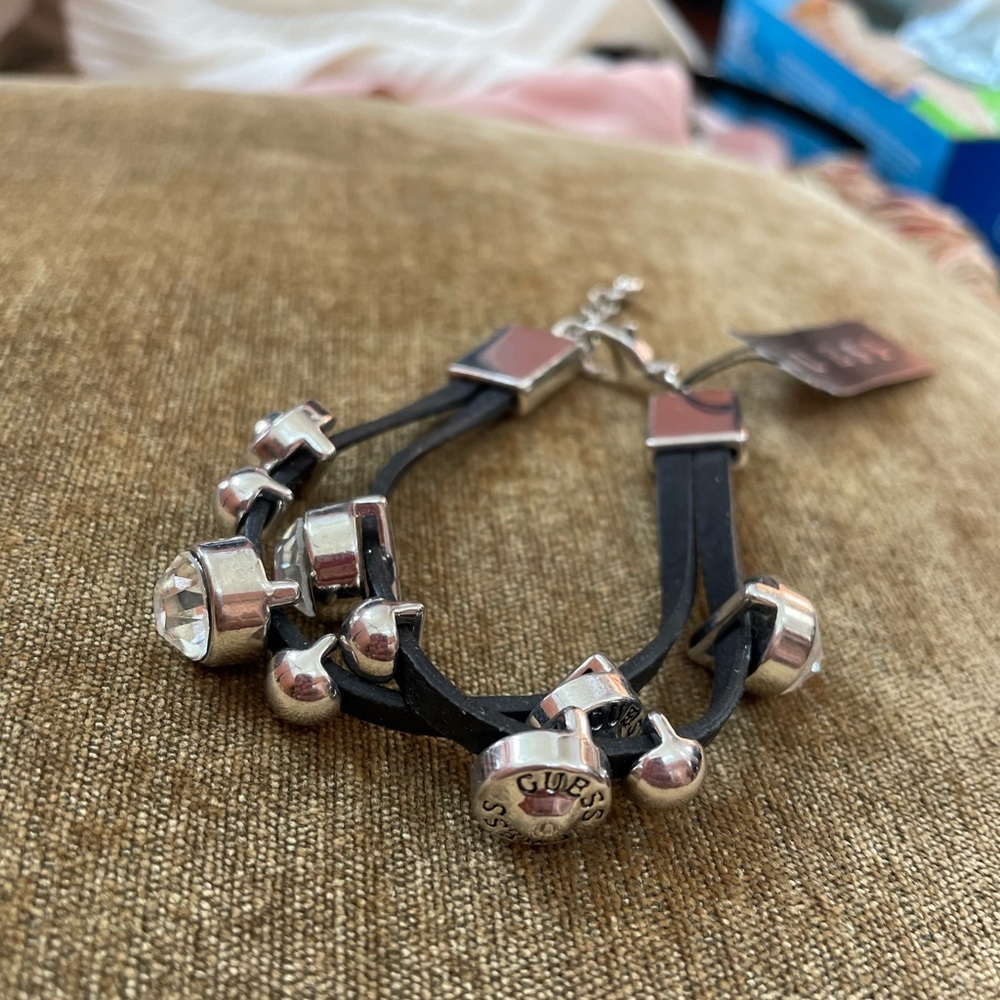Guess bracelet - Picture 2 of 5
